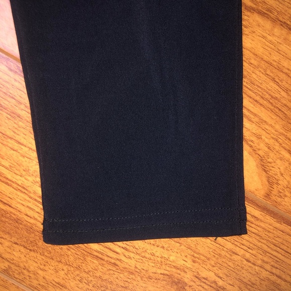 4 Comfortable Stretchy Pants - Picture 9 of 9